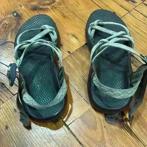 Chaco Vibram Non-Marking Toe Strap Water Sandal Shoes Women’s Green Brown Size 7 - Picture 5 of 12